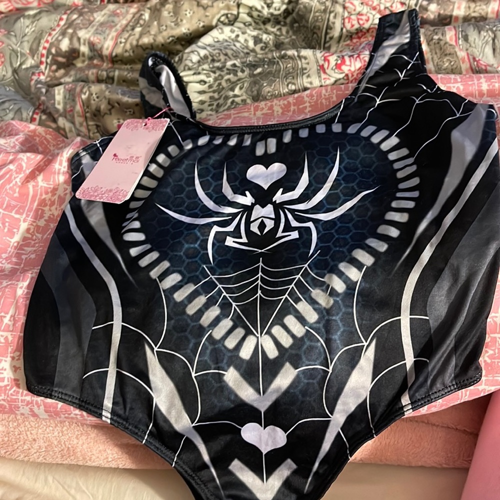 Fee Et Moi one piece nwt swimsuit / body suit spider